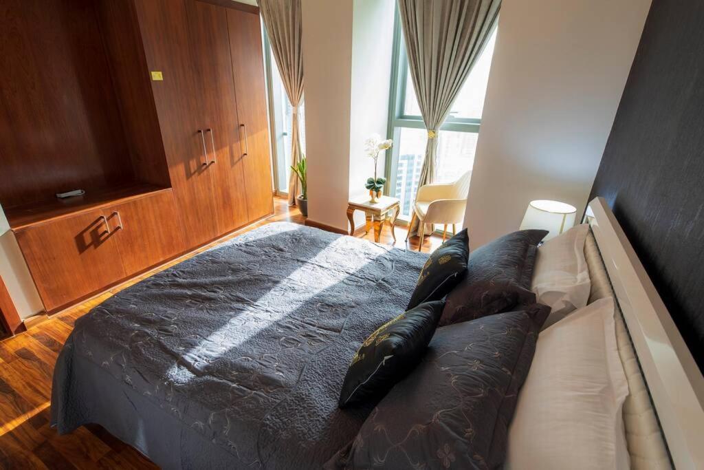 First Class 3Br With Full Burj Khalifa And Fountain View Дубай Екстериор снимка